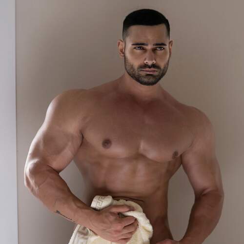 Profile Image of Rothbeck based White & Caucasian Male escort Dante.
